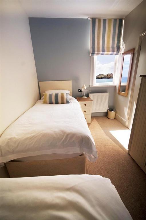 The Paris Hotel Coverack Bagian luar foto